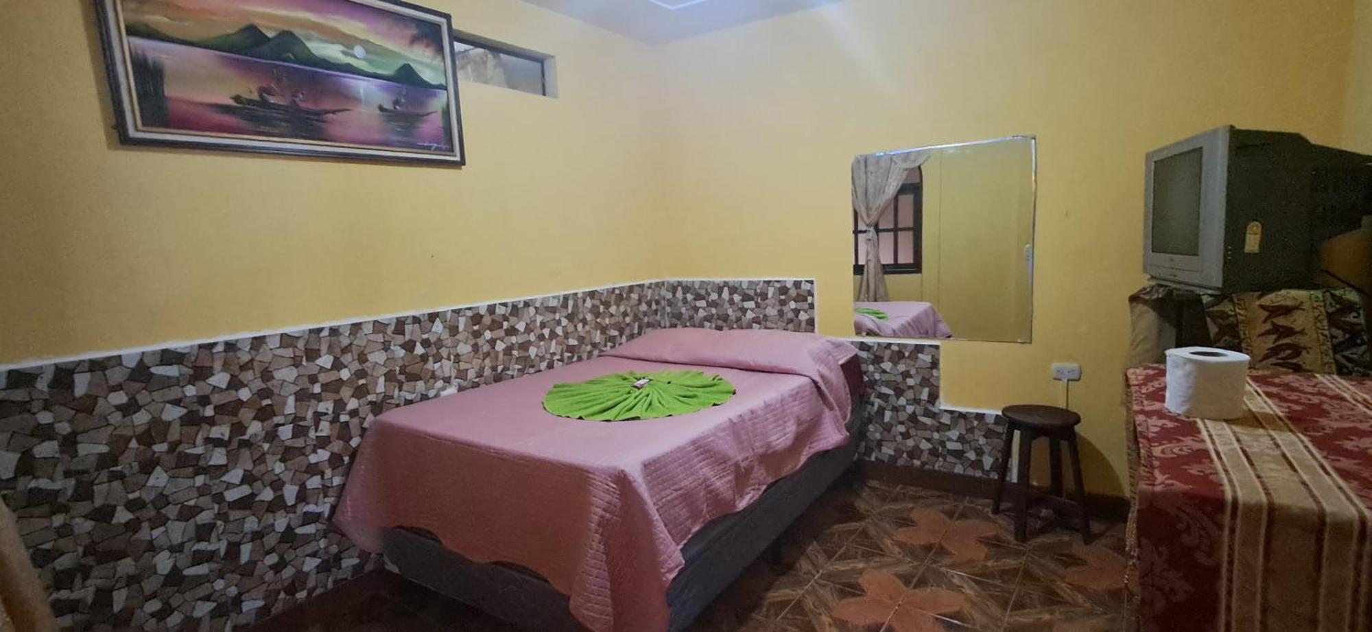 Hospedaje Gonzalez San Pedro La Laguna Buitenkant foto