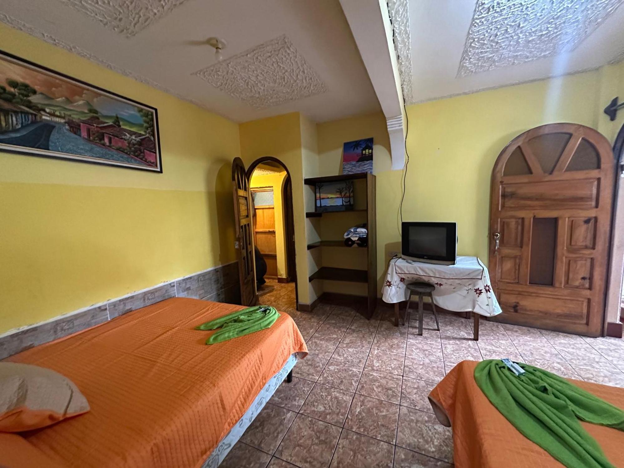 Hospedaje Gonzalez San Pedro La Laguna Buitenkant foto